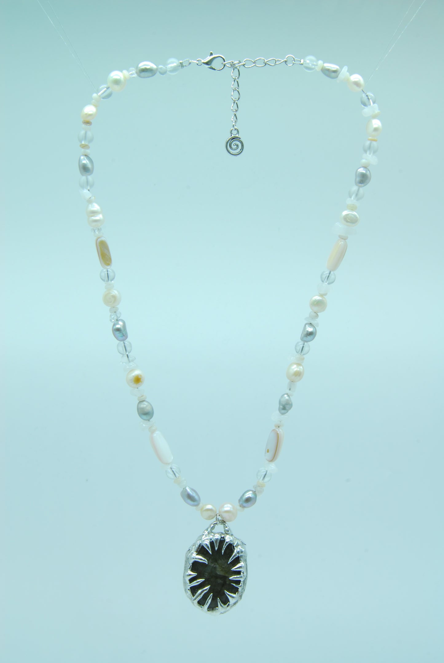 „Dawn“ Monoklin pearl chain