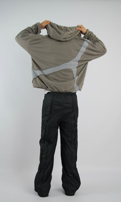 Asymetrical illustration zipper/jacket
